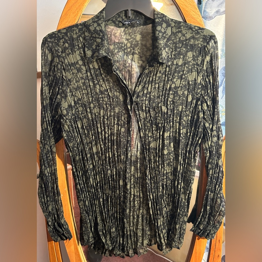 Rock & Republic Black and Green Pleated Blouse